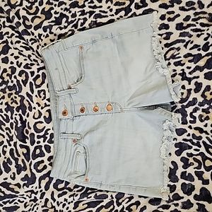 Universal Thread light wash size 29 jean shorts